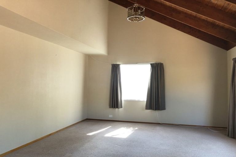 Photo of property in 92 Ranfurly Road, Alfriston, Auckland, 2105