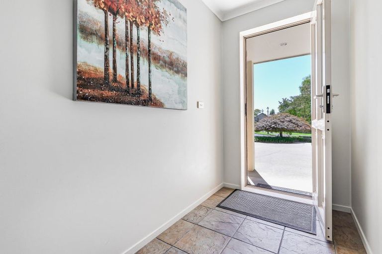 Photo of property in 2 Rochester Place, Nawton, Hamilton, 3200