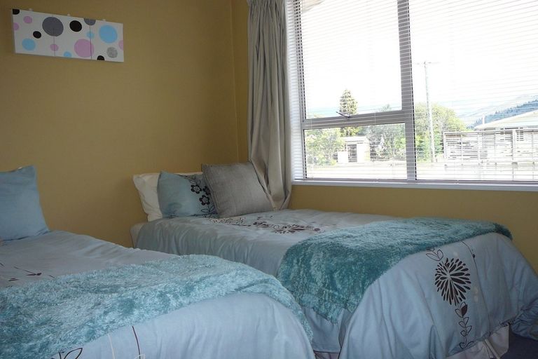 Photo of property in 52 Fache Street, Clyde, 9330