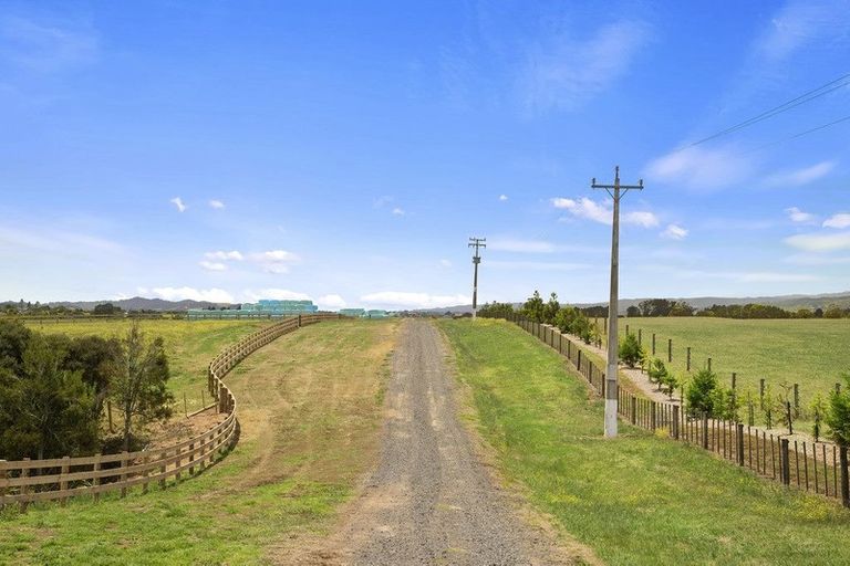 Photo of property in 112 Aulyn Drive, Karaka, Papakura, 2580