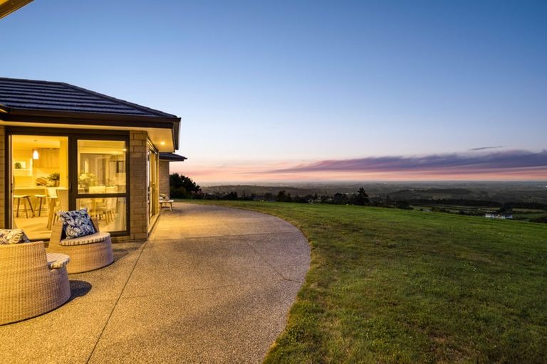 Photo of property in 3 Cranleigh Way, Bombay, 2675