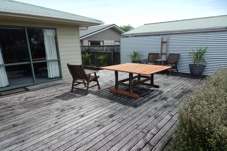 Photo of property in 29 Russell Street, Westport, 7825