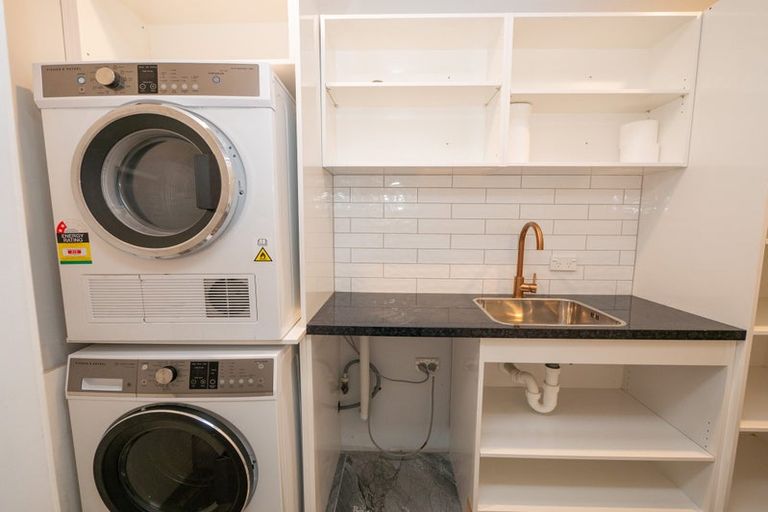 Photo of property in 24 Dundonald Street, Tainui, Dunedin, 9013