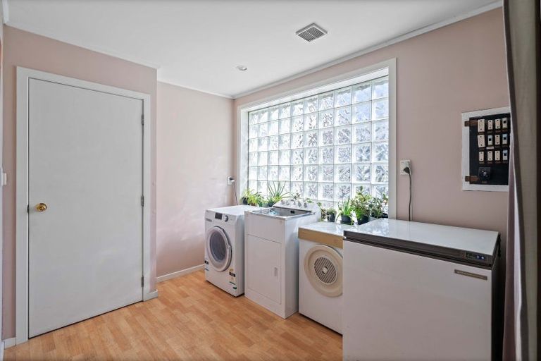 Photo of property in 32 Cruickshank Crescent, Rosedale, Invercargill, 9810