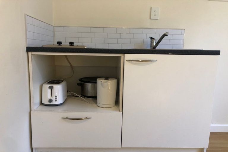 Photo of property in 3/138 Rangatira Road, Beach Haven, Auckland, 0626