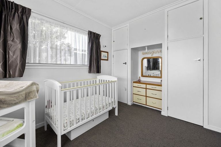 Photo of property in 15 Tasman Street, Opunake, 4616