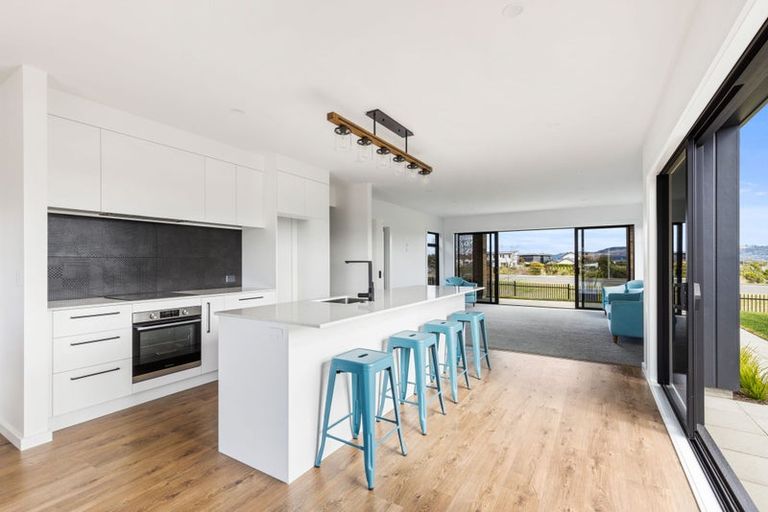 Photo of property in 21 Ngaru Crescent, Wharewaka, Taupo, 3330