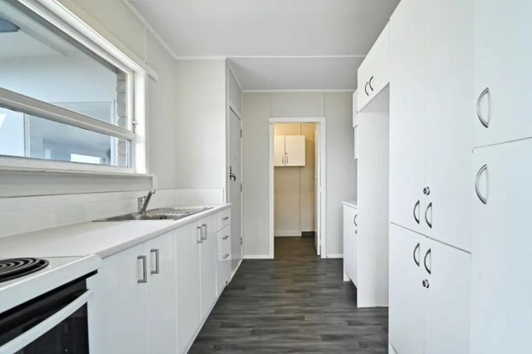 Photo of property in 52 Folkestone Drive, Flaxmere, Hastings, 4120