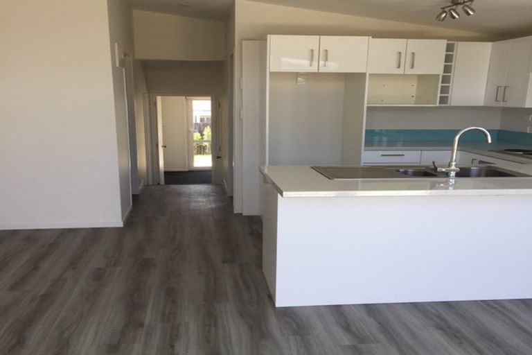 Photo of property in 89 Meadway, Sunnyhills, Auckland, 2010