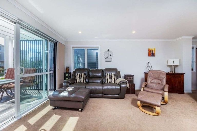 Photo of property in 3 Manawatere Way, Flat Bush, Auckland, 2019