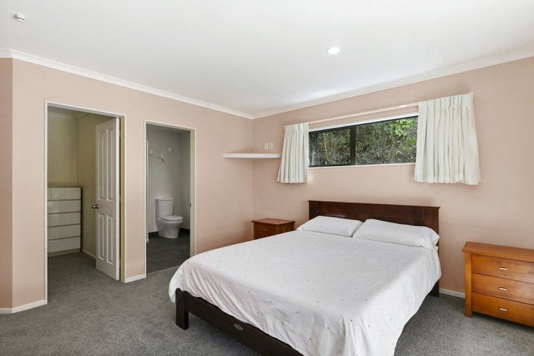 Photo of property in 4 Tui Terrace, Tawa, Wellington, 5028