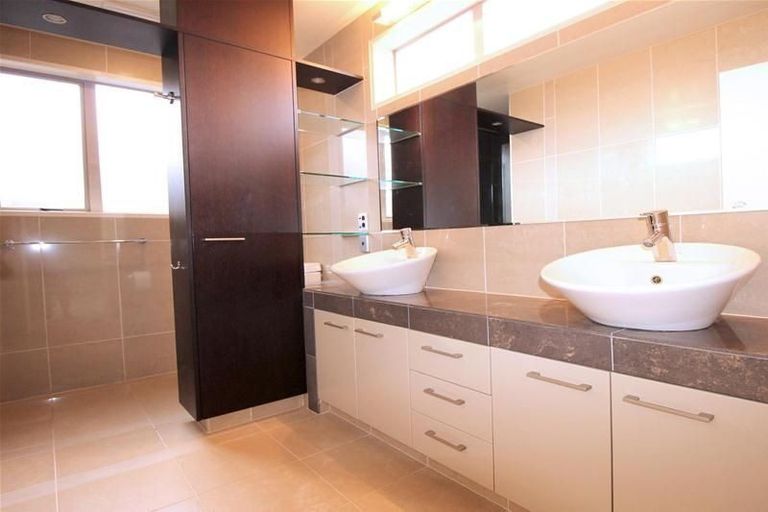 Photo of property in 53 Coachman Drive, Flat Bush, Auckland, 2016