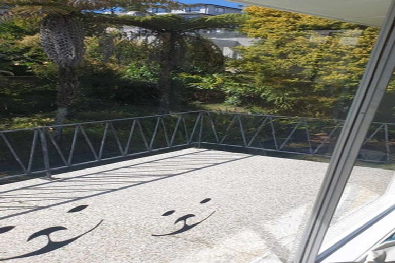 Photo of property in 4/405 Beach Road, Mairangi Bay, Auckland, 0630