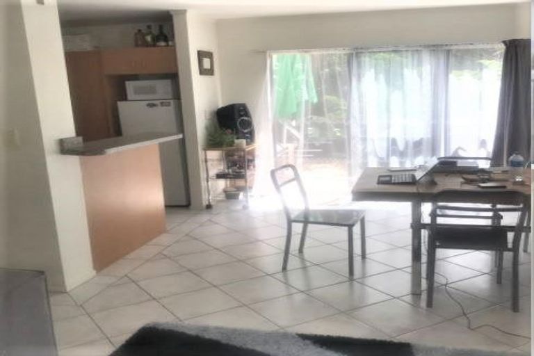 Photo of property in 79g Rangatira Road, Beach Haven, Auckland, 0626