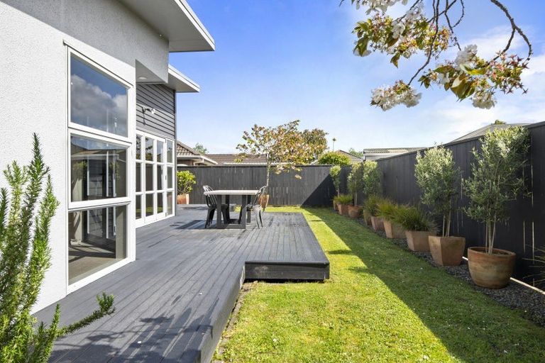Photo of property in 81 Pacific Drive, Fitzherbert, Palmerston North, 4410