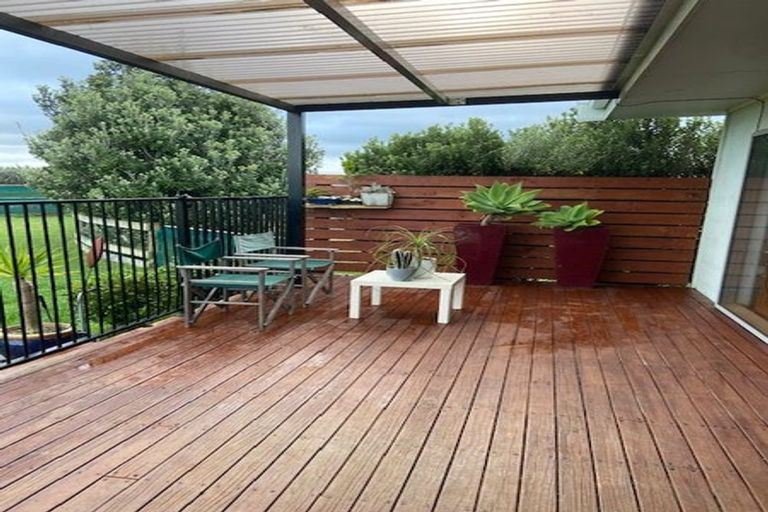 Photo of property in 84 Kaihau Road, Karioitahi, Waiuku, 2683