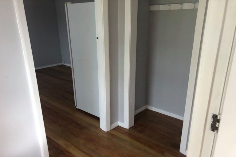 Photo of property in 380 George Street, Stokes Valley, Lower Hutt, 5019