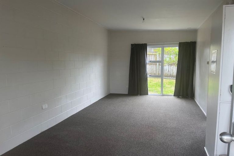 Photo of property in 2/21a Landscape Road, Papatoetoe, Auckland, 2025