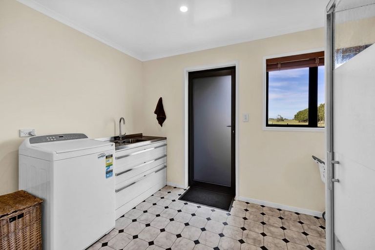 Photo of property in 105 Mawhitiwhiti Road, Normanby, Hawera, 4675