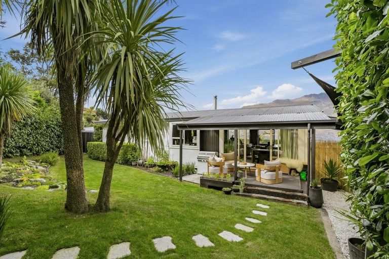 Photo of property in 17 Arawata Terrace, Fernhill, Queenstown, 9300