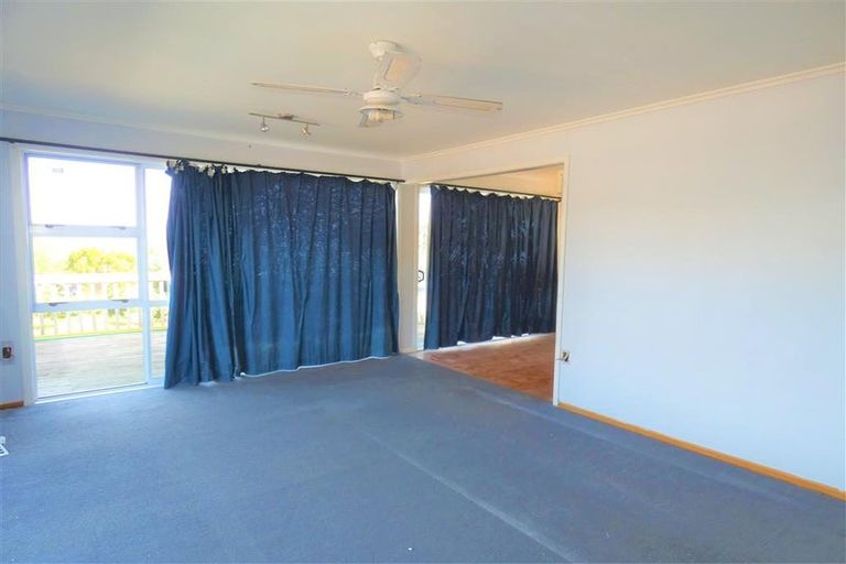 Photo of property in 27 Estuary Road, Weymouth, Auckland, 2103