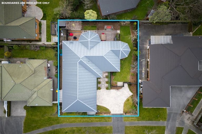 Photo of property in 43 Apsley Drive, Avonhead, Christchurch, 8042