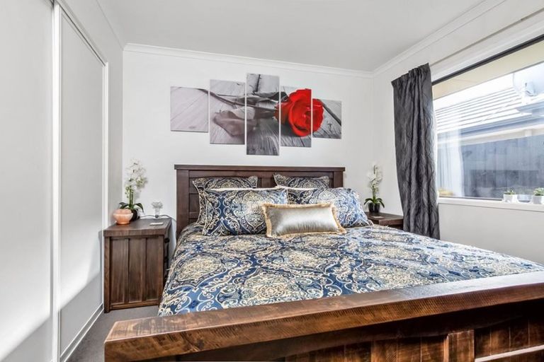 Photo of property in 33 Limbrick Crescent, Wigram, Christchurch, 8042