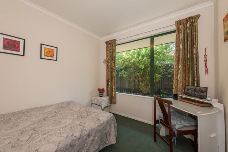 Photo of property in 18 Orpington Place, Stoke, Nelson, 7011