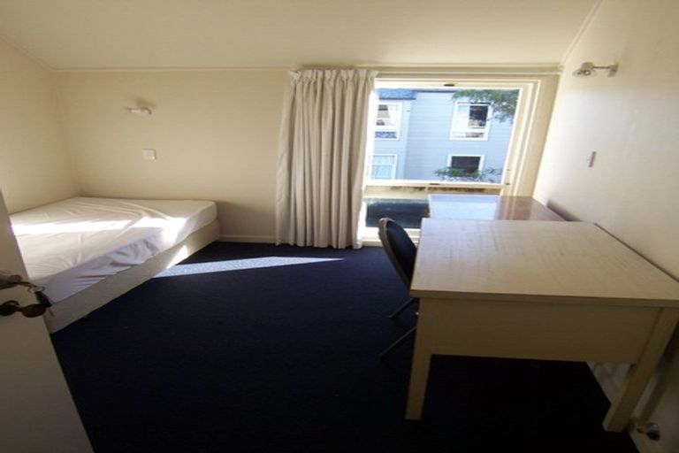 Photo of property in 327 Adelaide Road, Newtown, Wellington, 6021