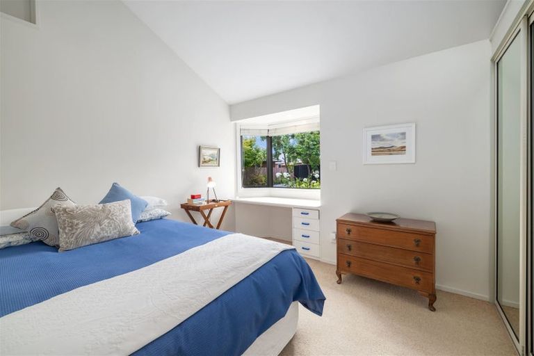 Photo of property in 199a Main North Road, Redwood, Christchurch, 8051