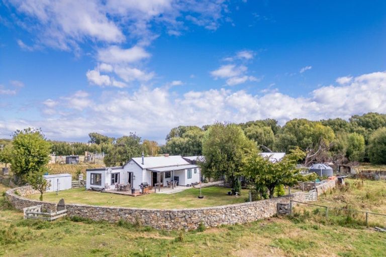 Photo of property in 3651 Becks-lauder Road, Becks, Omakau, 9377