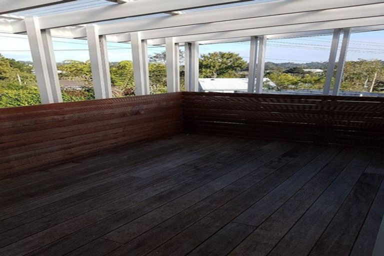 Photo of property in 16 Hetherington Road, Ranui, Auckland, 0612