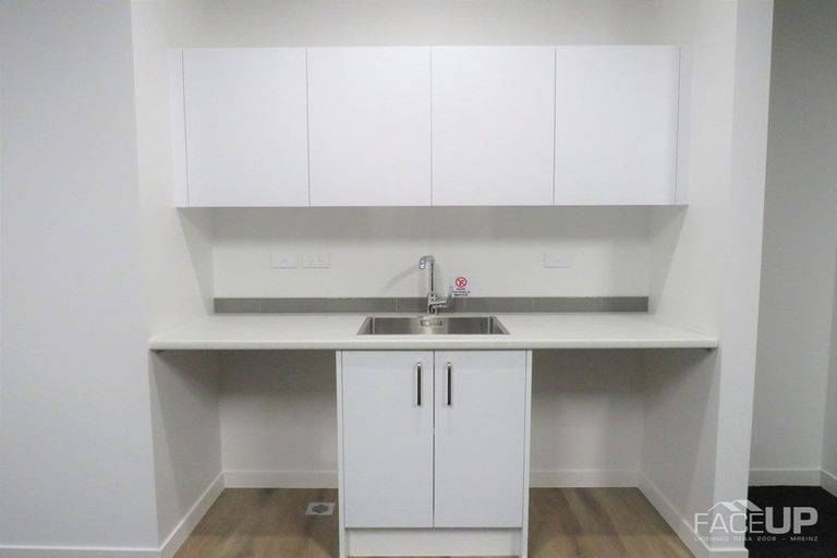 Photo of property in 28 Walter Merton Road, Hobsonville, Auckland, 0616