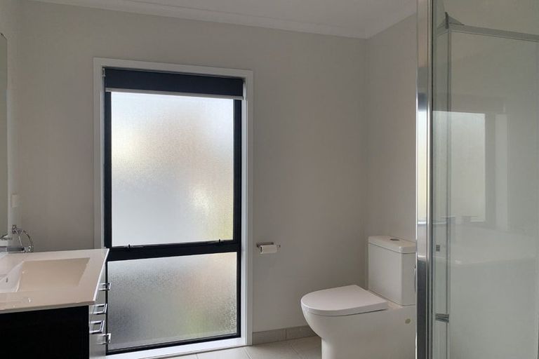 Photo of property in 27 Saltmarsh Road, Hobsonville, Auckland, 0616