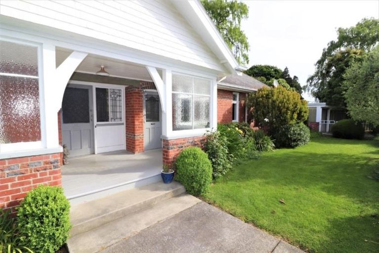 Photo of property in 28 Selwyn Street, Leeston, 7632