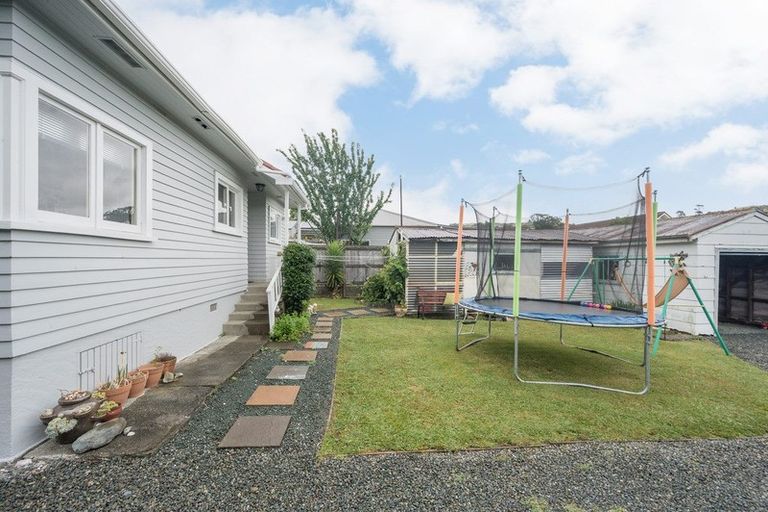 Photo of property in 114 Waimea Road, Nelson South, Nelson, 7010