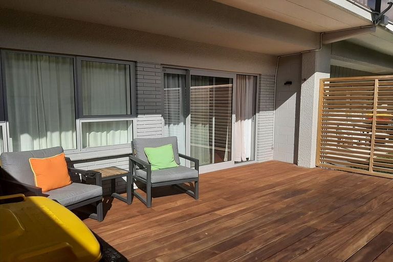 Photo of property in 40c Maunganui Road, Mount Maunganui, 3116