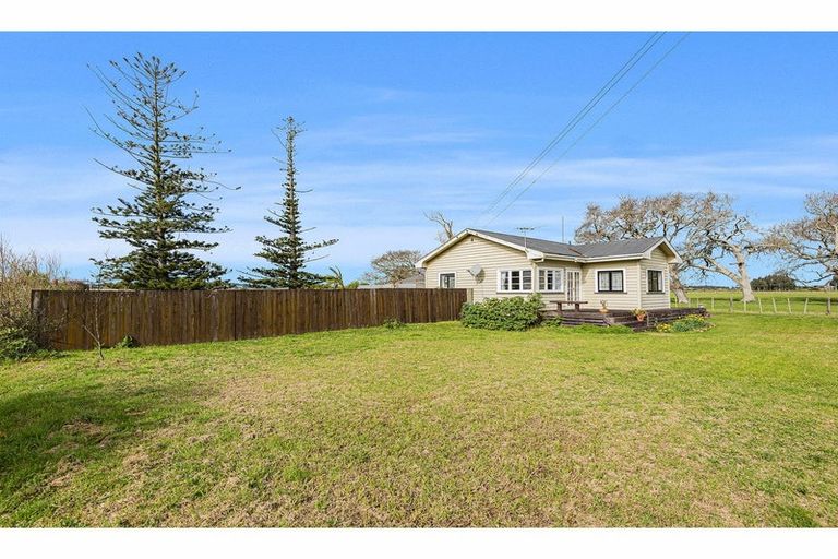Photo of property in 71 Pouto Road, Dargaville, 0371