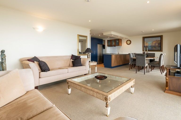 Photo of property in 308/178 Marine Parade, Mount Maunganui, 3116