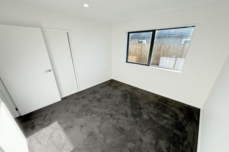 Photo of property in 22 Crossley Avenue, Woodend, 7610