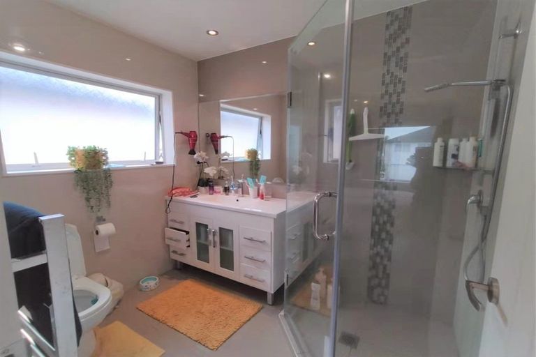 Photo of property in 69 Castlederg Drive, Flat Bush, Auckland, 2019