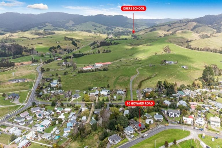 Photo of property in 90 Howard Road, Orere Point, Papakura, 2585