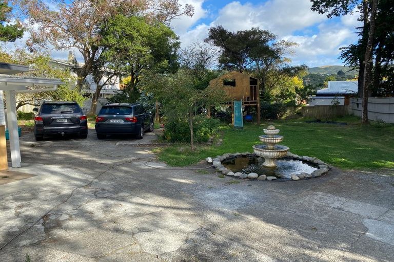 Photo of property in 35 Kopara Grove, Stokes Valley, Lower Hutt, 5019