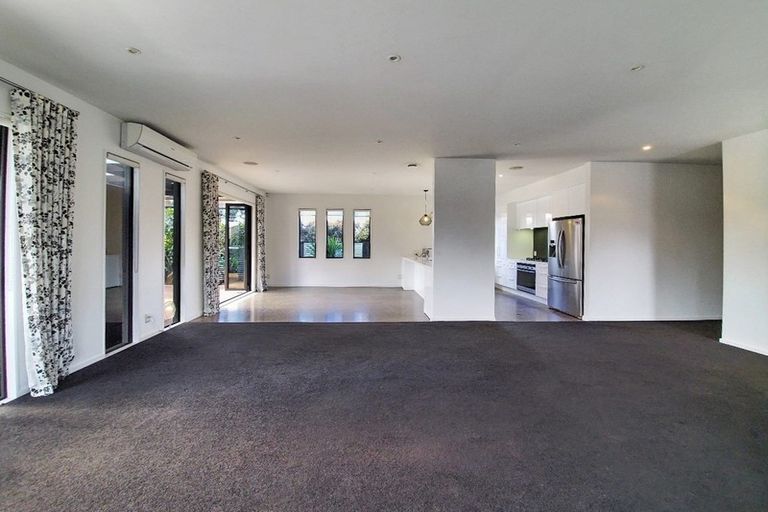 Photo of property in 29 Te Wharau Drive, Greenhithe, Auckland, 0632