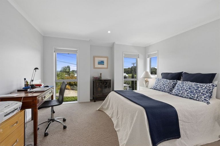 Photo of property in 3 Merwood Lane, Devonport, Auckland, 0624