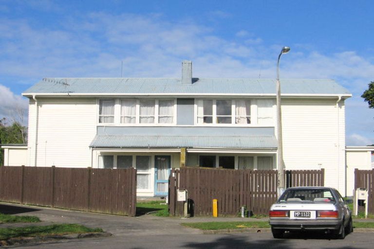Photo of property in 17-19 Buxton Place, Hokowhitu, Palmerston North, 4410