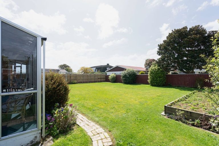 Photo of property in 25 Marlborough Street, Levin, 5510