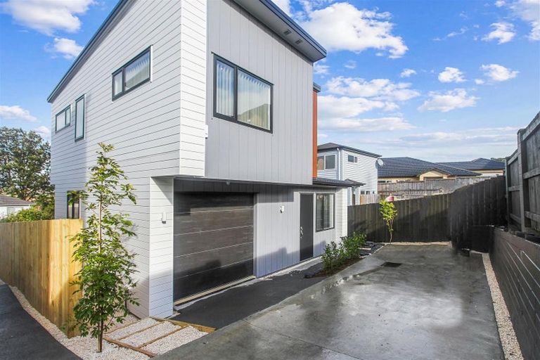 Photo of property in 21d Andrew Road, Howick, Auckland, 2010