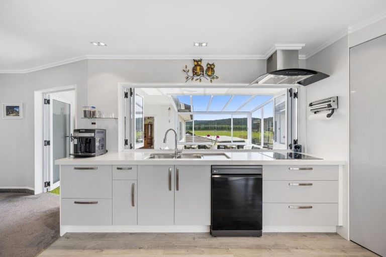 Photo of property in 134 North Shore Road, Eskdale, Napier, 4182