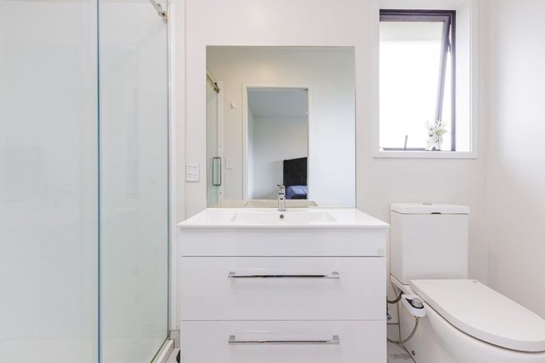 Photo of property in 18 Jutland Road, Pukekohe, 2120